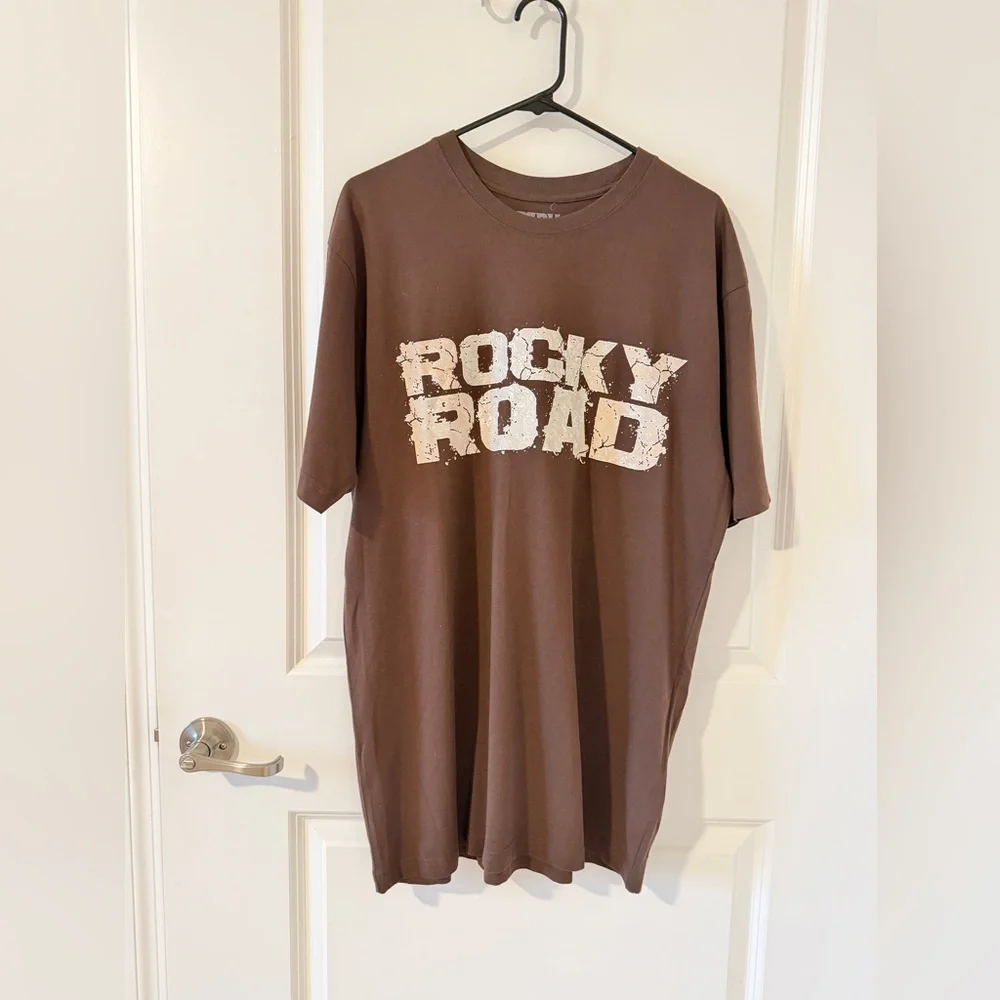 New! Moneybagg Yo Rocky Road Brown Graphic Tee 2XL NWOT Soft Distressed Logo